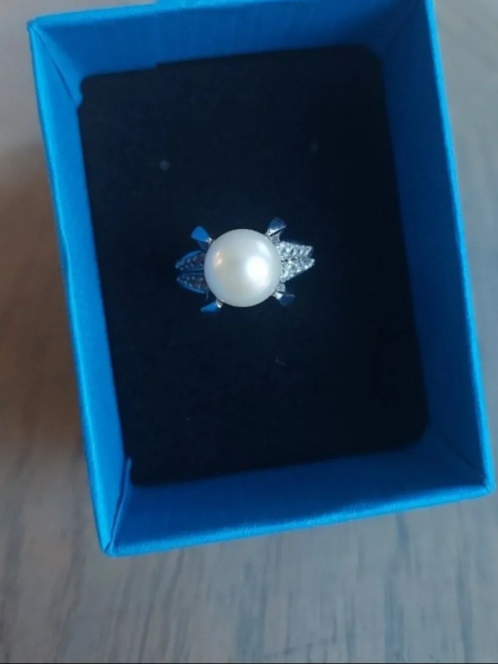 Jtv pearl ring sz 7  and pearl necklace